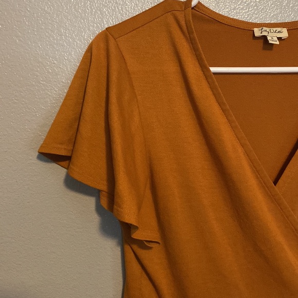 Top - Picture 2 of 5